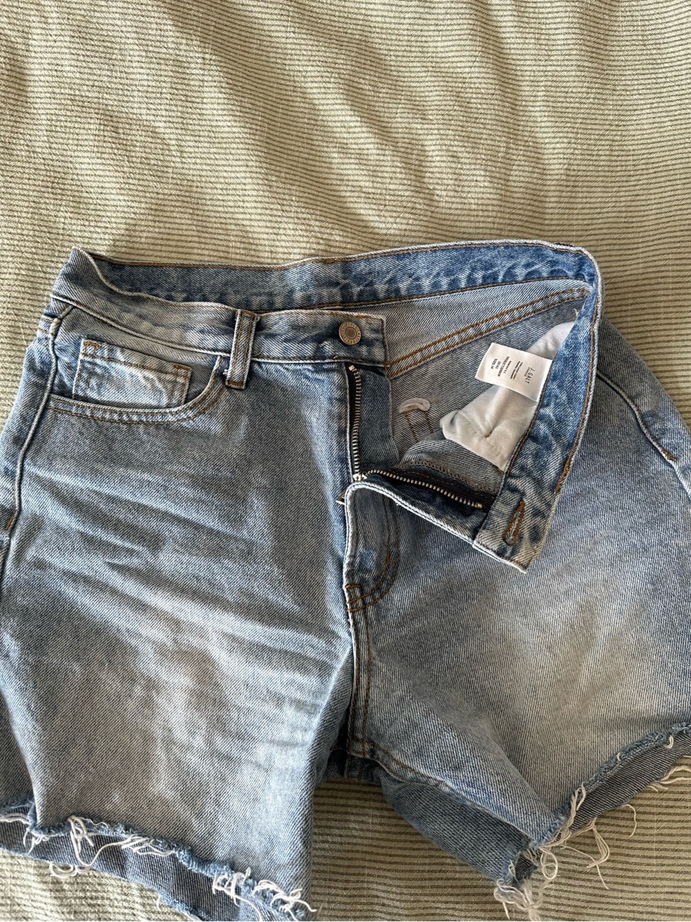 J.Galt Women’s Mid Thigh Denim Shorts